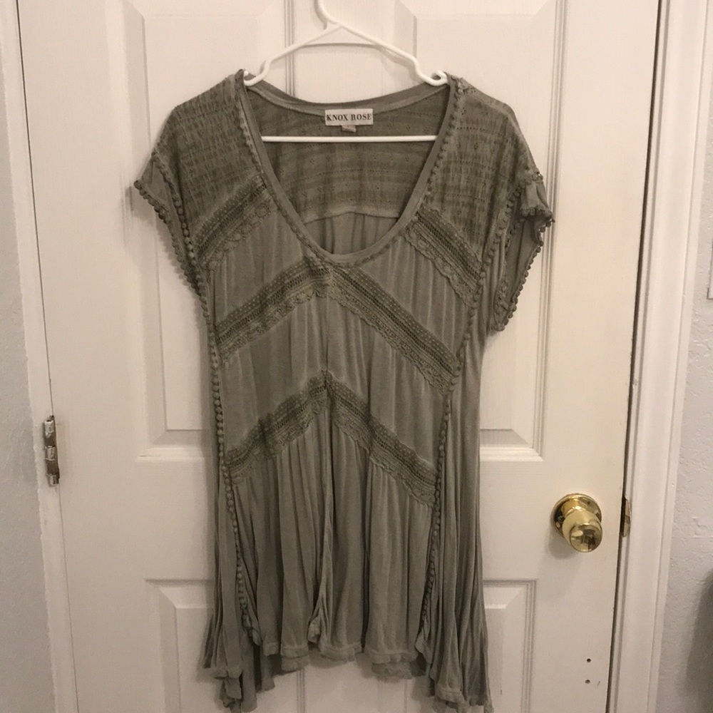 Knox rose tunic